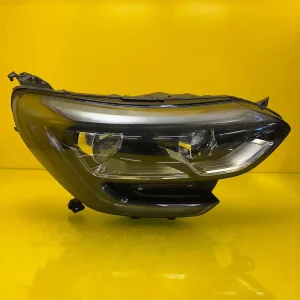 Far Dreapta Renault Megane IV Full LED