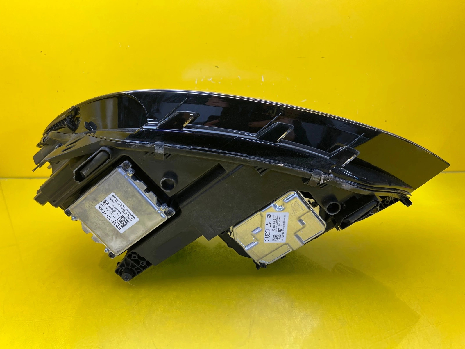 Far Dreapta VW Touran III Full LED - Image 5