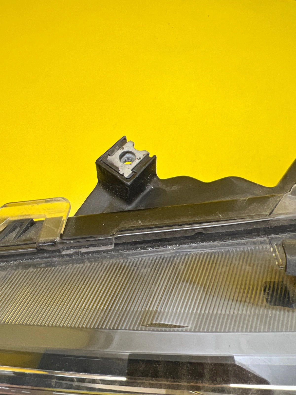 Far Toyota Rav4 V 19 Full LED - Image 5