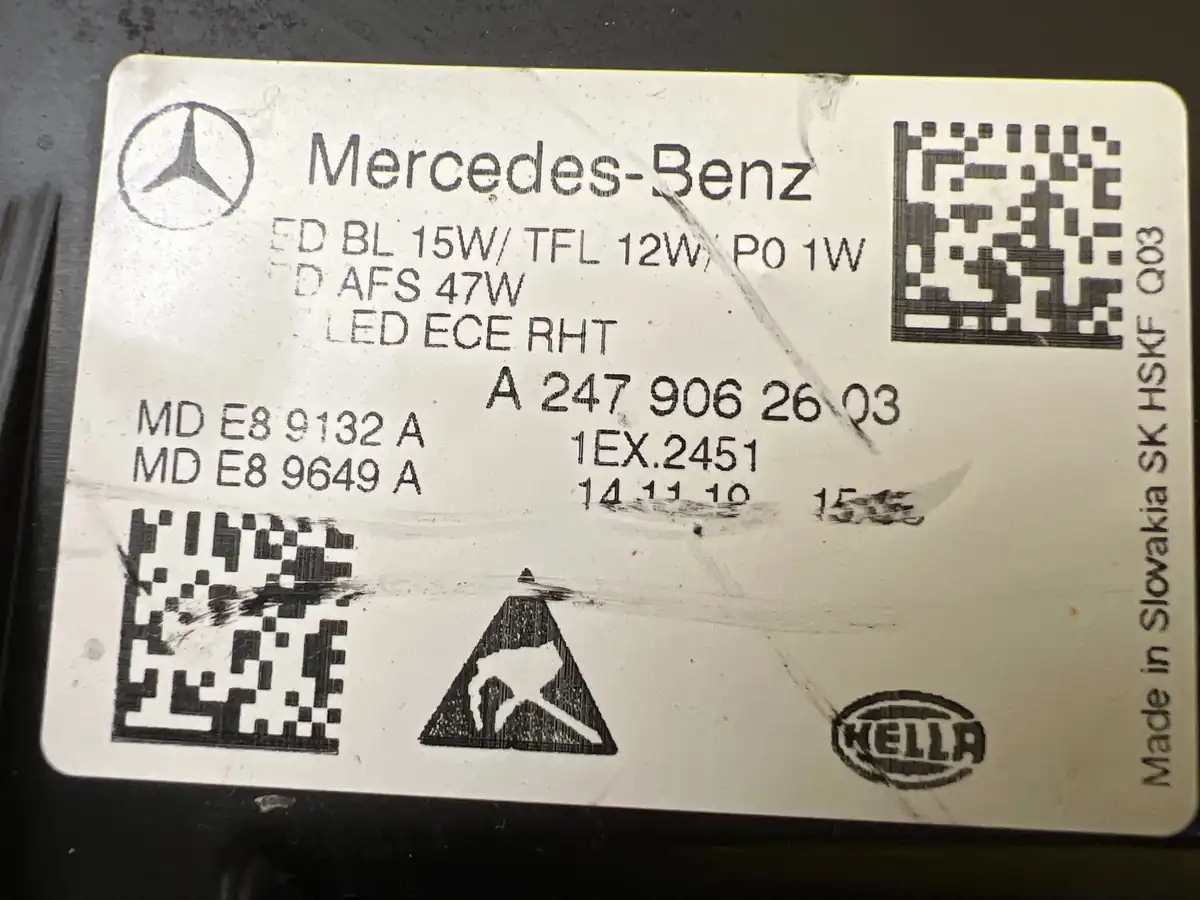 Far Dreapta Mercedes B-Class W247 18- Full LED