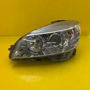 Far Stanga Mercedes Klasa W204