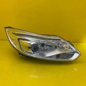 Far Dreapta Ford Focus MK3 III 10 14 Xenon