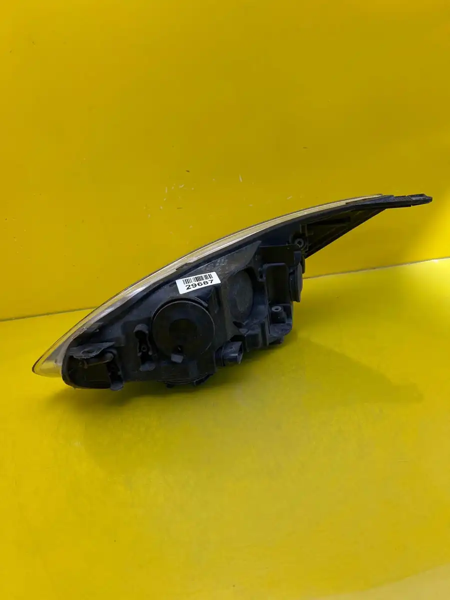 Far Dreapta Ford Focus MK3 III 10 14 Xenon