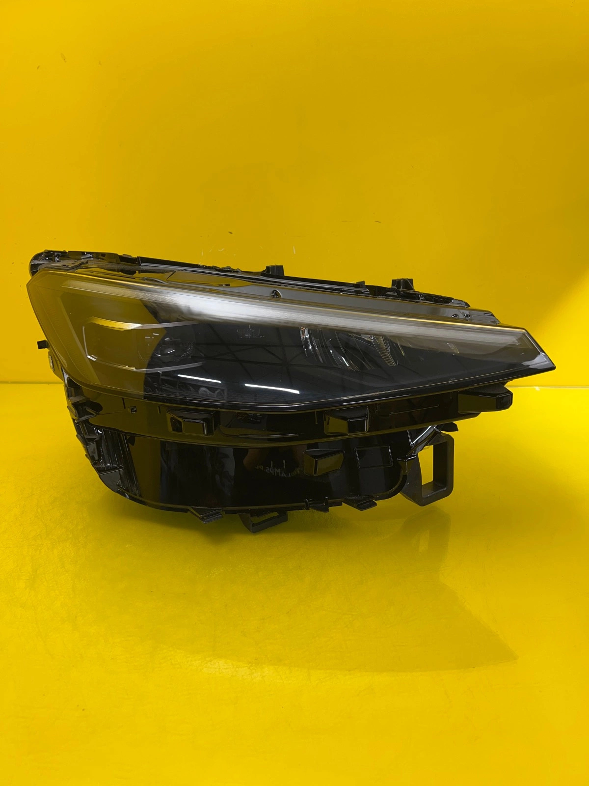 Far Dreapta VW T-Roc Full LED