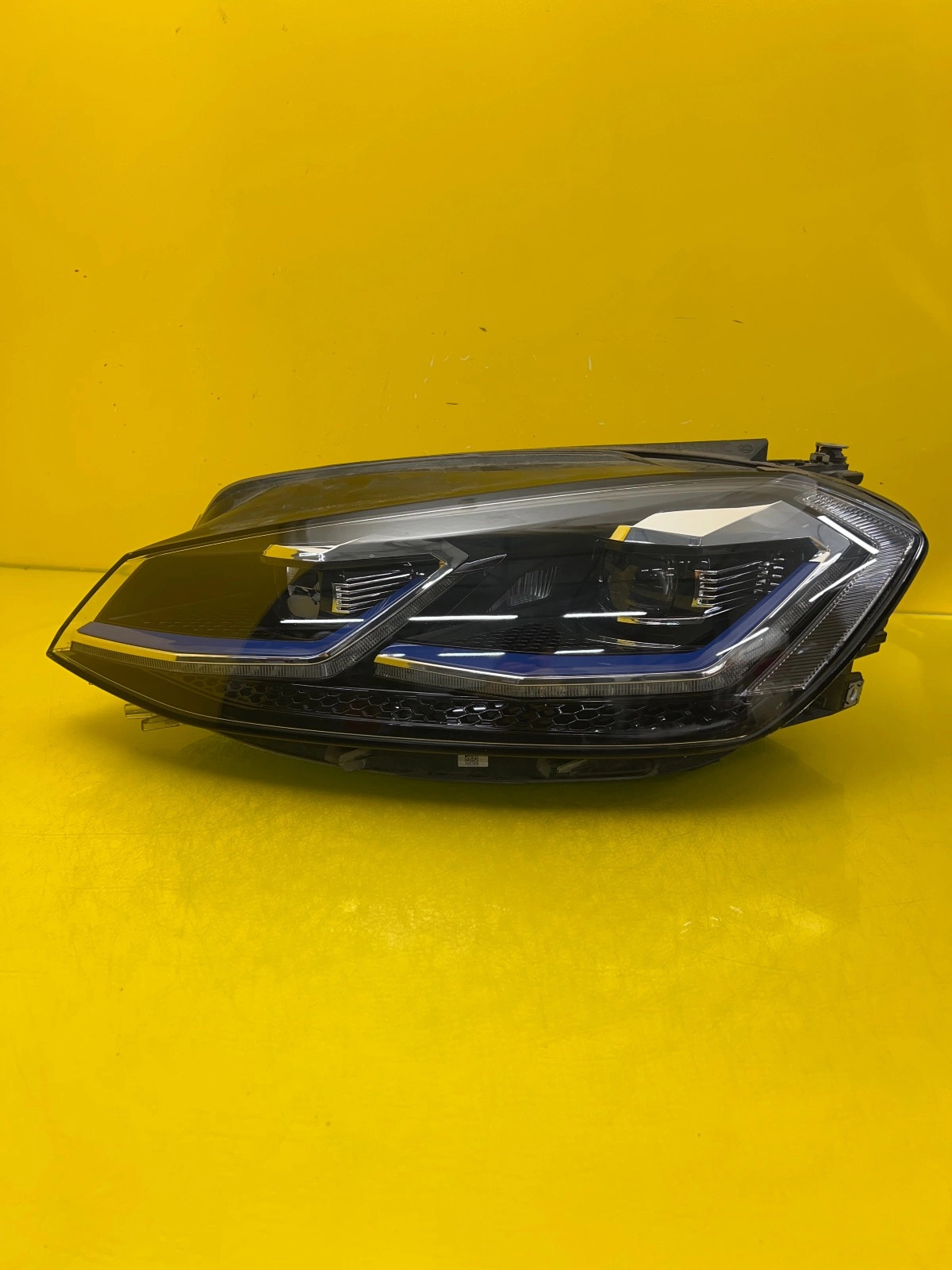 Far stânga Full LED Facelift OEM 29746