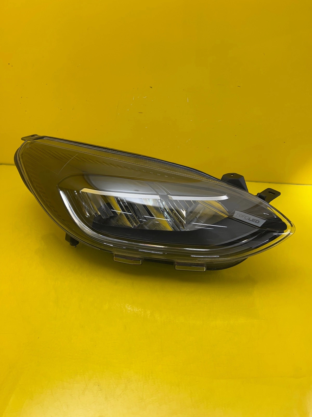 Far dreapta Full LED Facelift OEM 29786