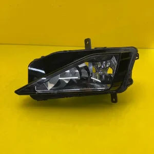Far Dreapta VW Golf VII Sportsvan Halogen