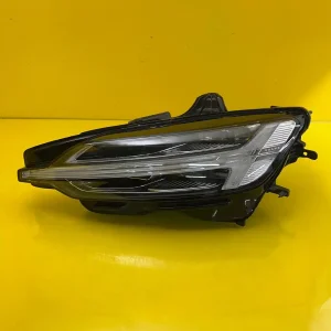 Far Stanga Volvo S60 V60 LED