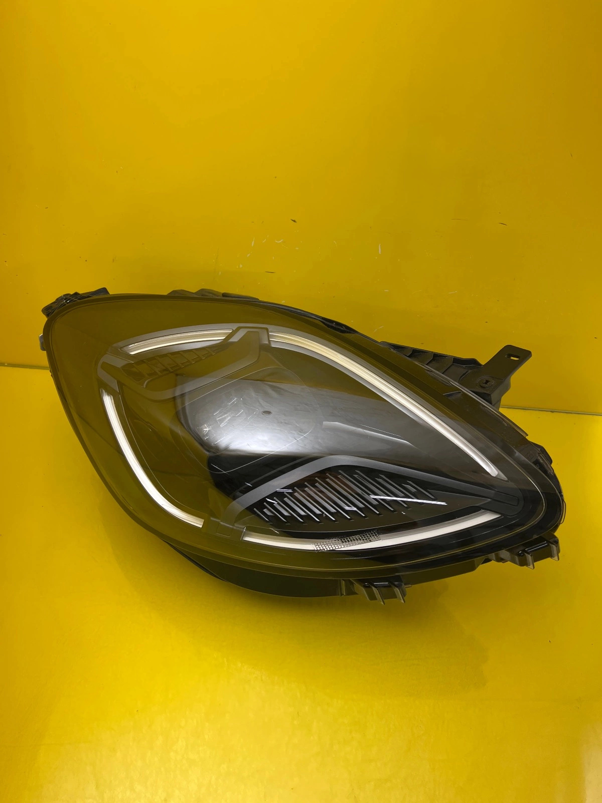 Far dreapta Full LED Facelift OEM 29841
