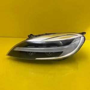 Far Stanga Volvo S40 V40 Mid LED