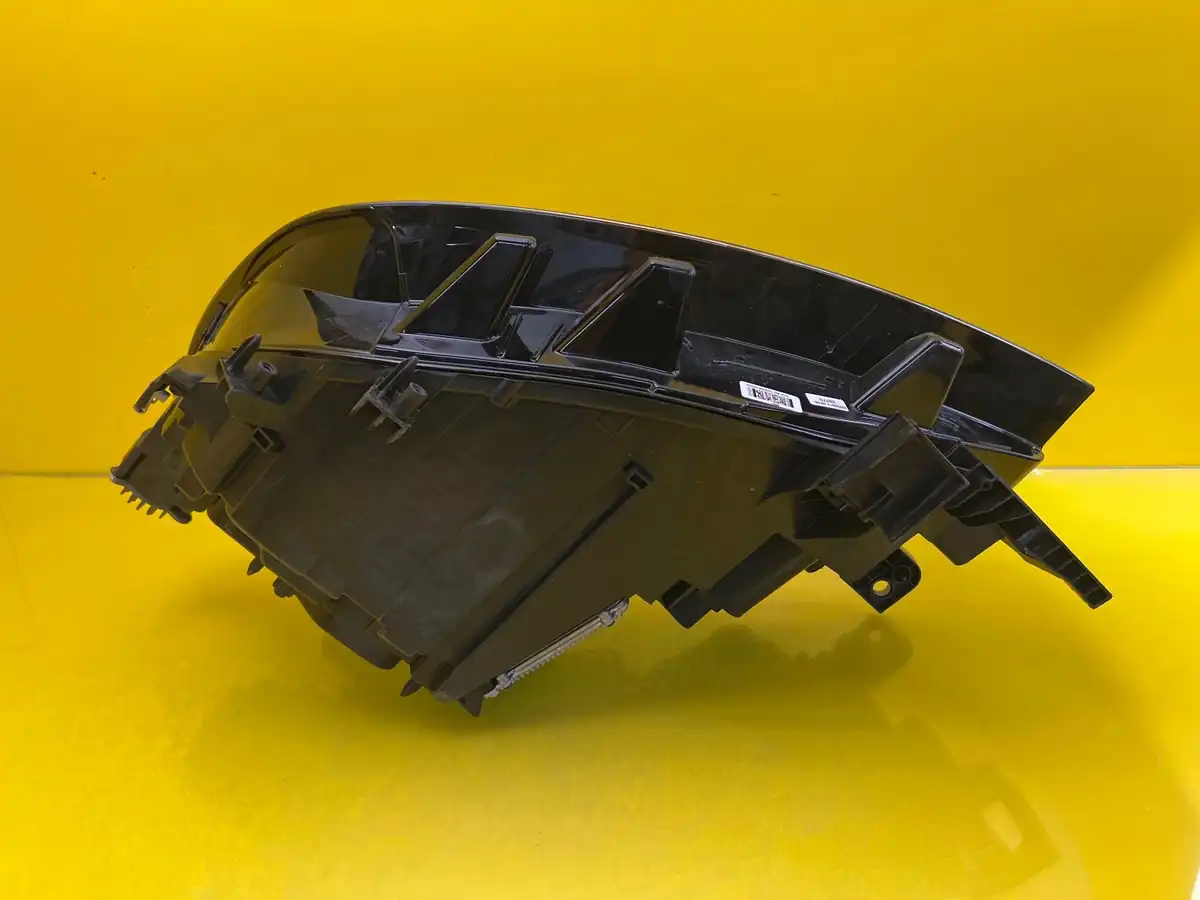 Far Dreapta Full LED Vw ID4 11A 21-