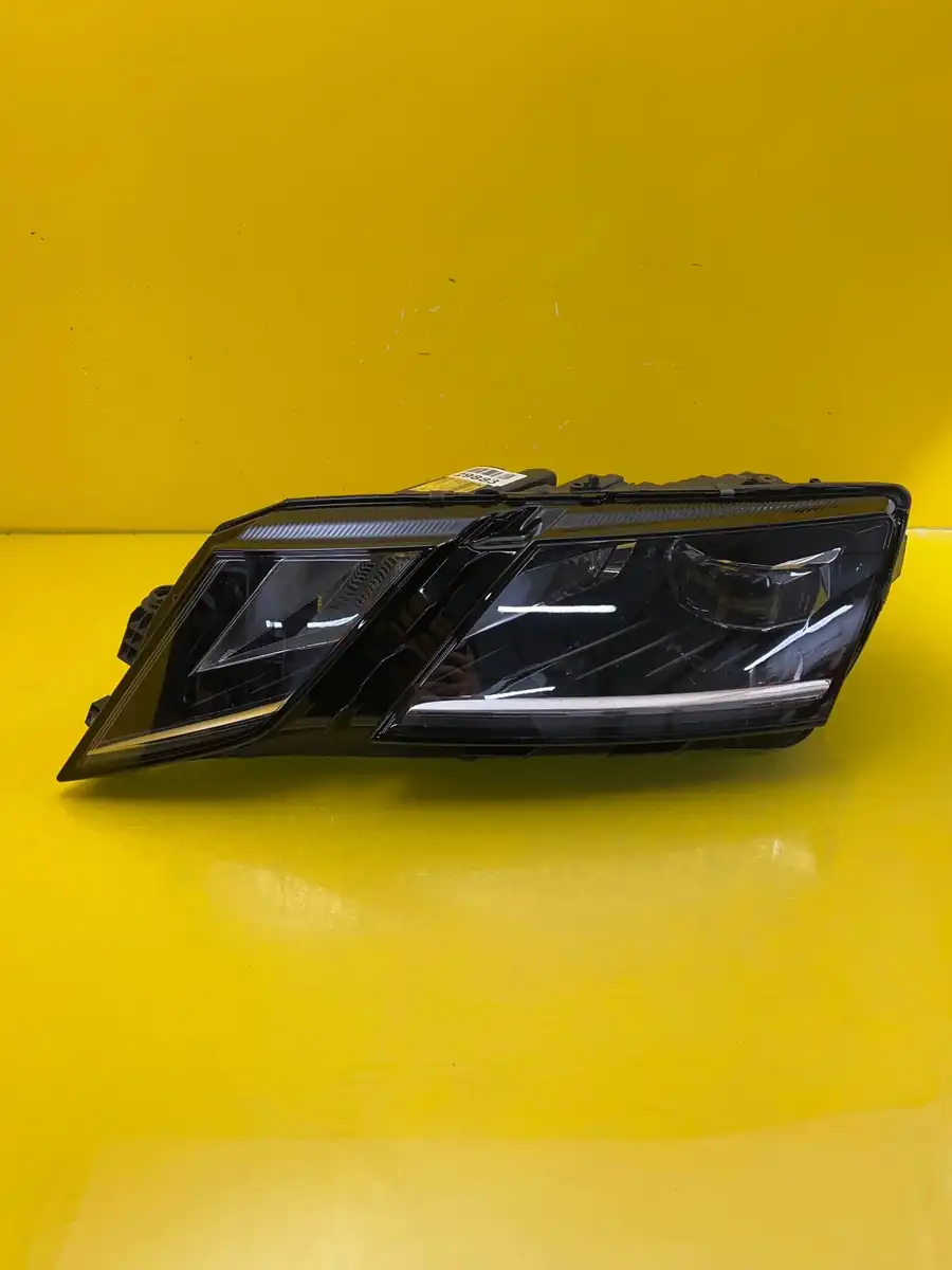Far Skoda Octavia 3 5E Lift Full LED