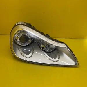 Far Dreapta Porsche Cayenne 1 7l5 Fl Xenon