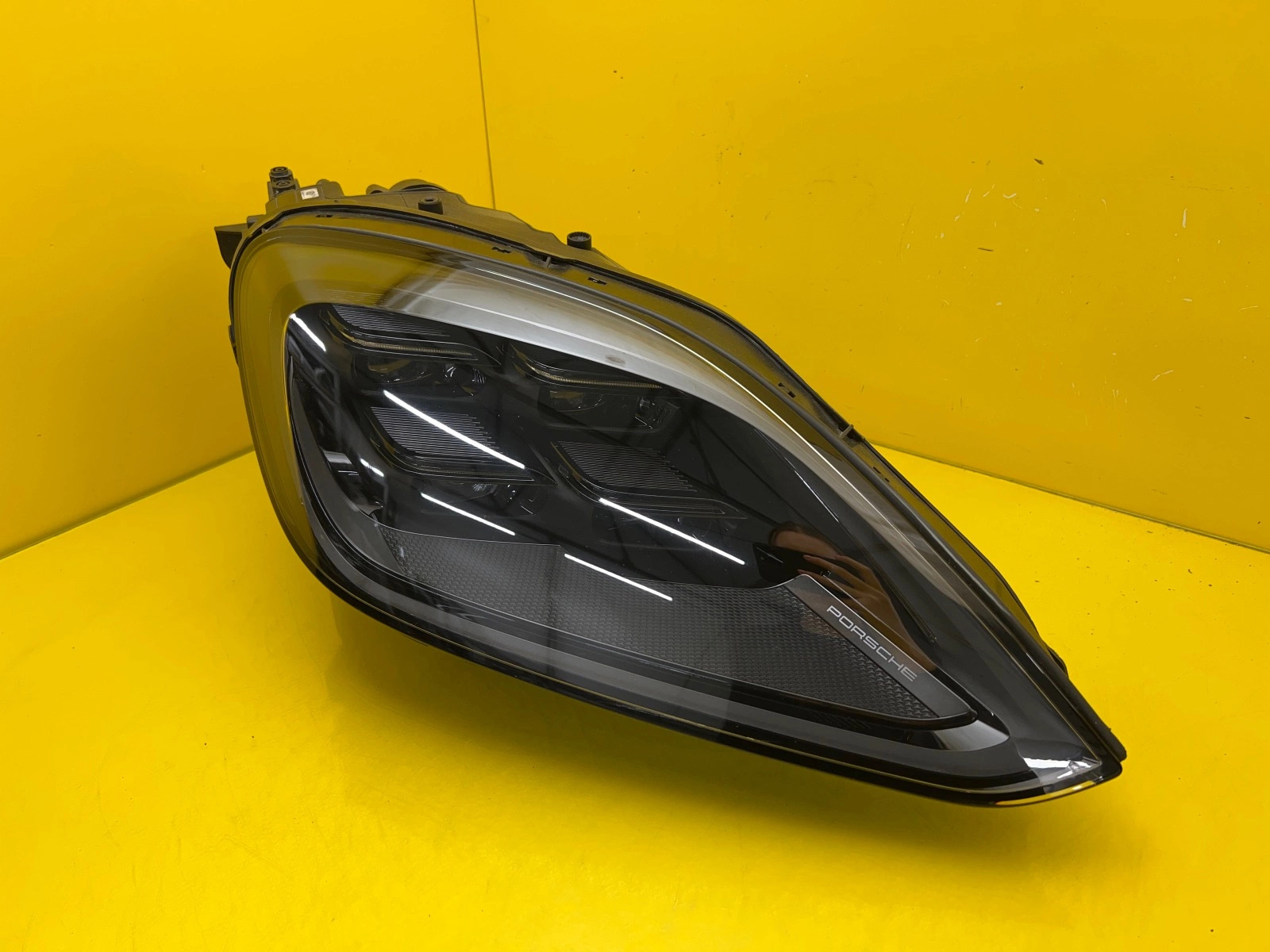 Far dreapta Full LED Facelift OEM 29965