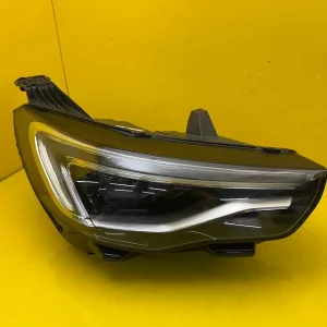 Far Dreapta Opel Grandland X Full LED