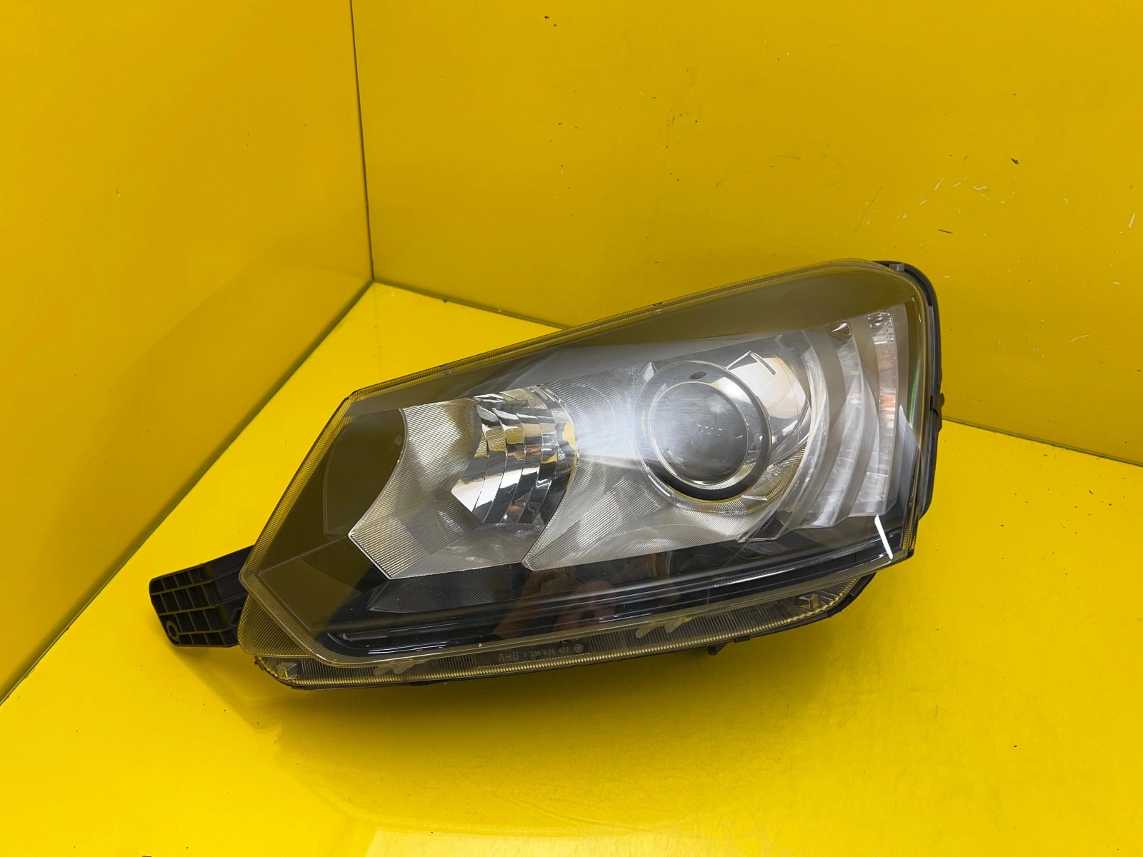 Far Skoda Yeti Fl Lift 13- Bixenon