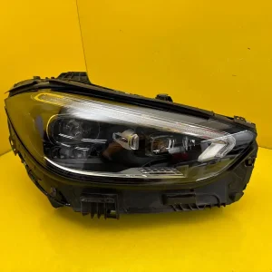Far Dreapta Mercedes Klasa W206 Digital Light