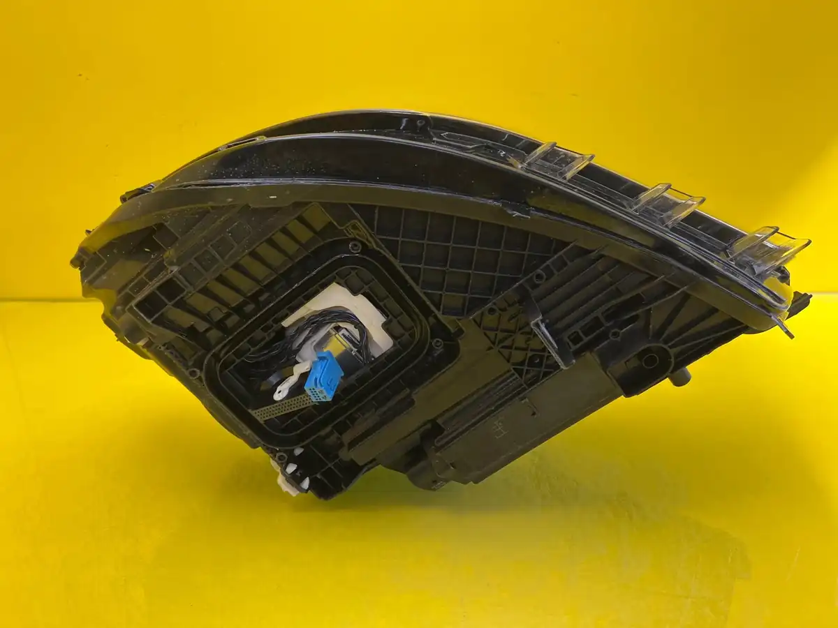 Far Dreapta Mercedes CLA W118 Lift Full LED