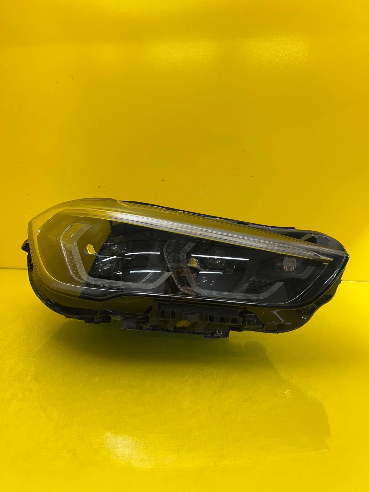 Far dreapta Full LED BMW X1 F48 Facelift OEM 5A01178-03