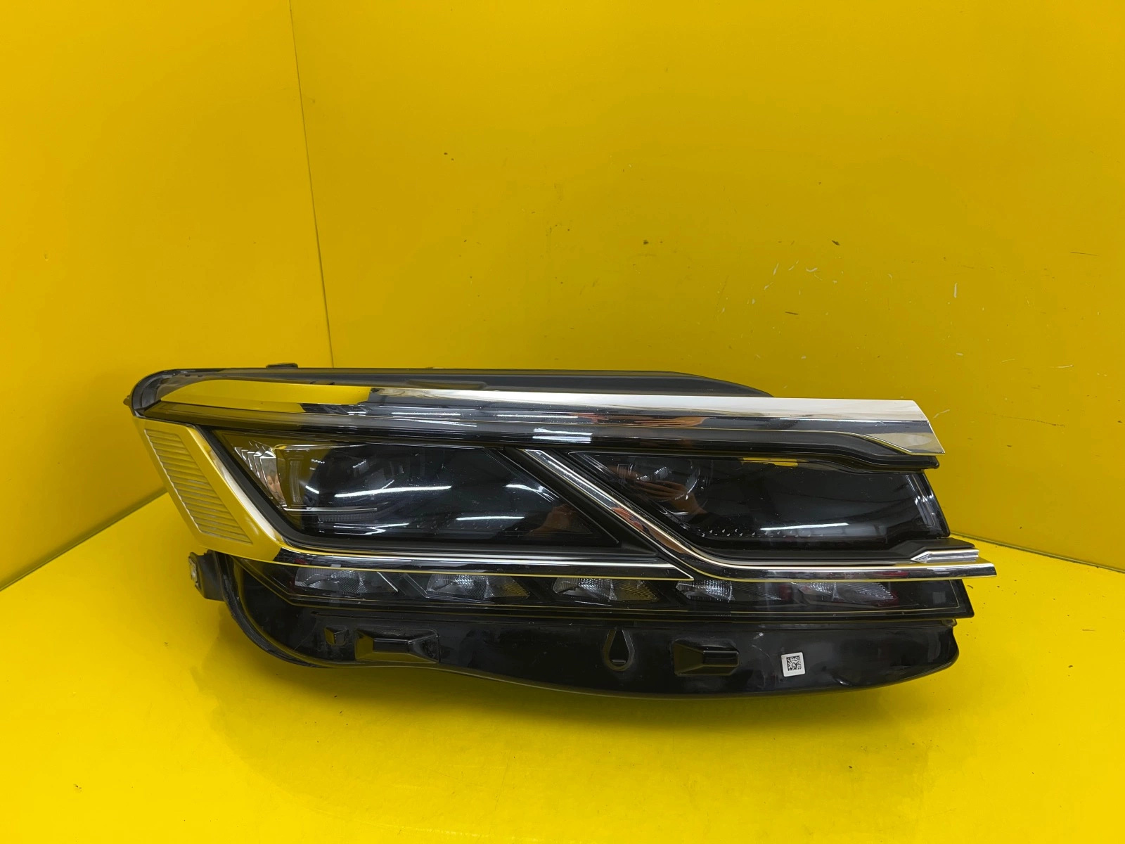 Far dreapta Full LED OEM 30283