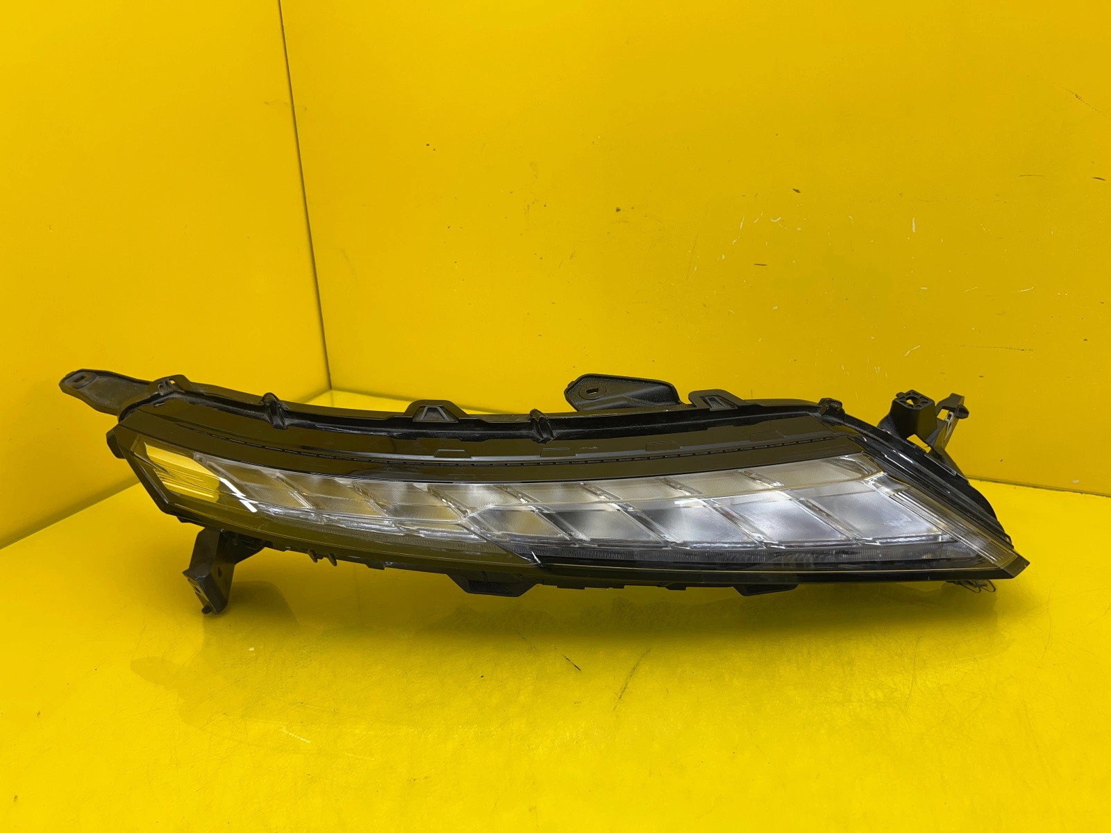 Far Dreapta Mitsubishi Eclipse Cross Lift Full LED