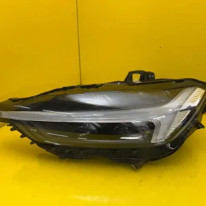 Far Stanga Volvo Xc60 Ii Mid LED