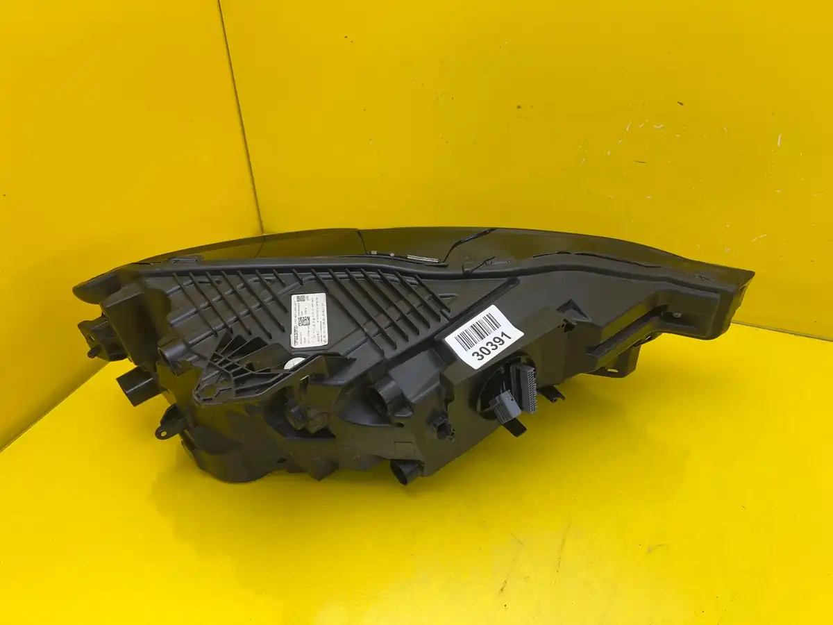Far Stanga Volvo Xc60 Ii Mid LED