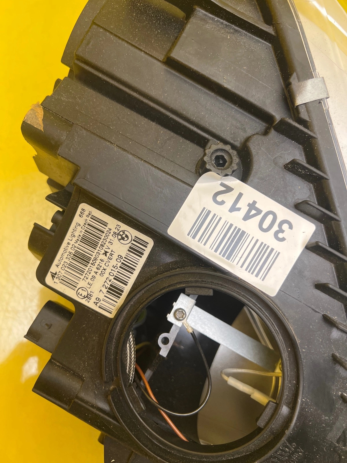Far stânga Xenon BMW Seria 6 F06 OEM 7272015-09 - Image 2