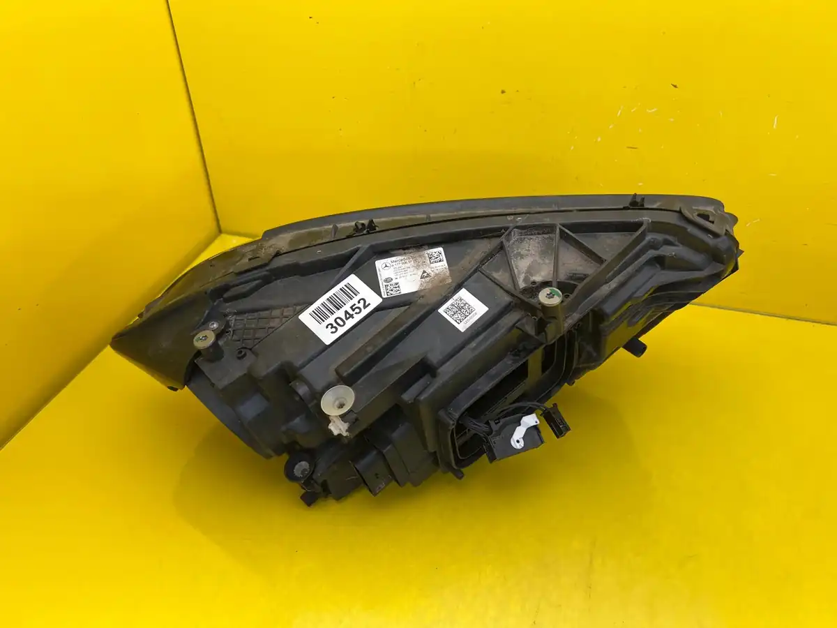 Far Mercedes A-Class W177 Full LED