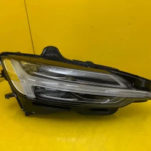 Far Dreapta Volvo C60 S60 V60 Iii Mid LED