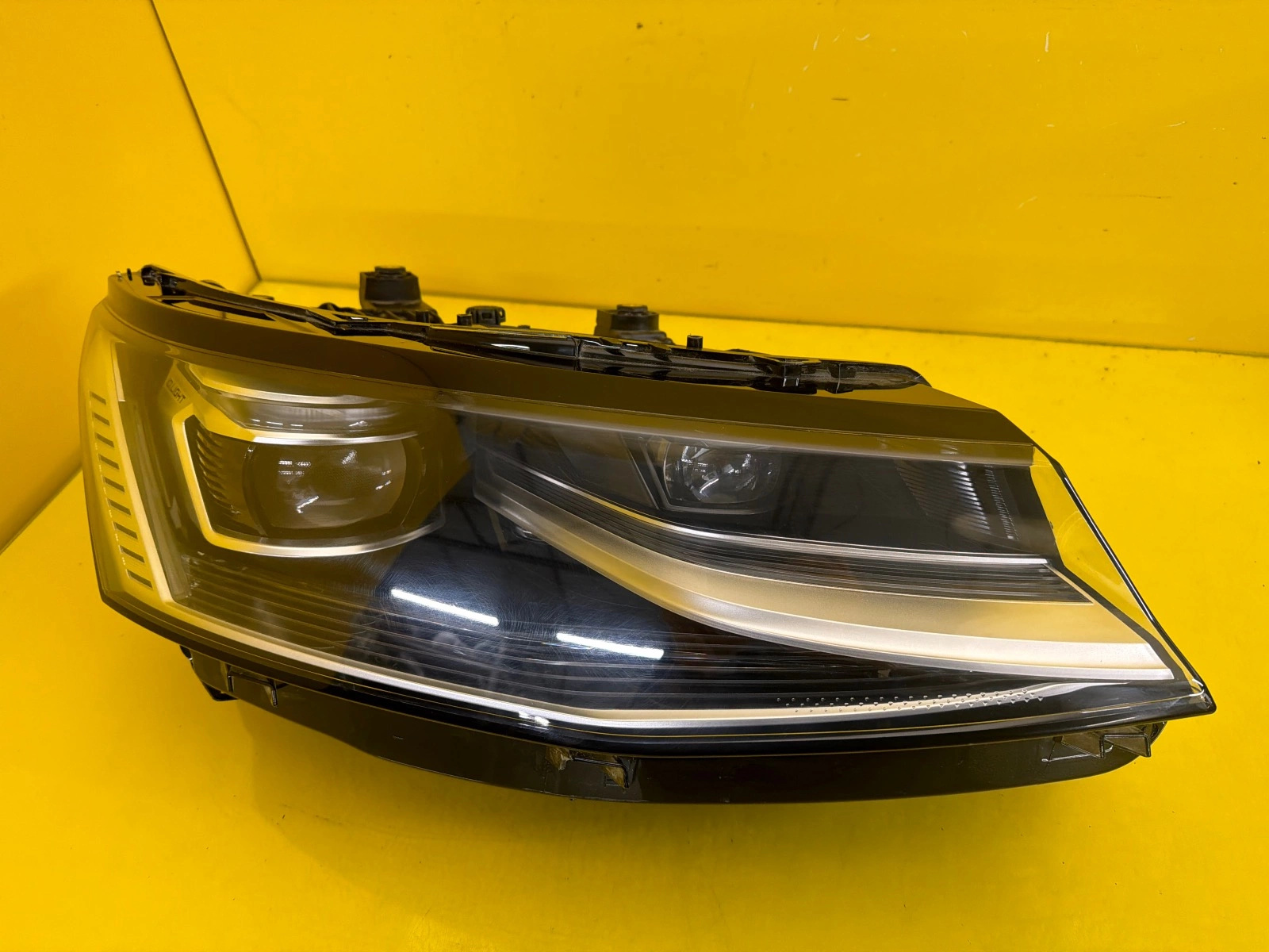 Far dreapta Full LED OEM 30534