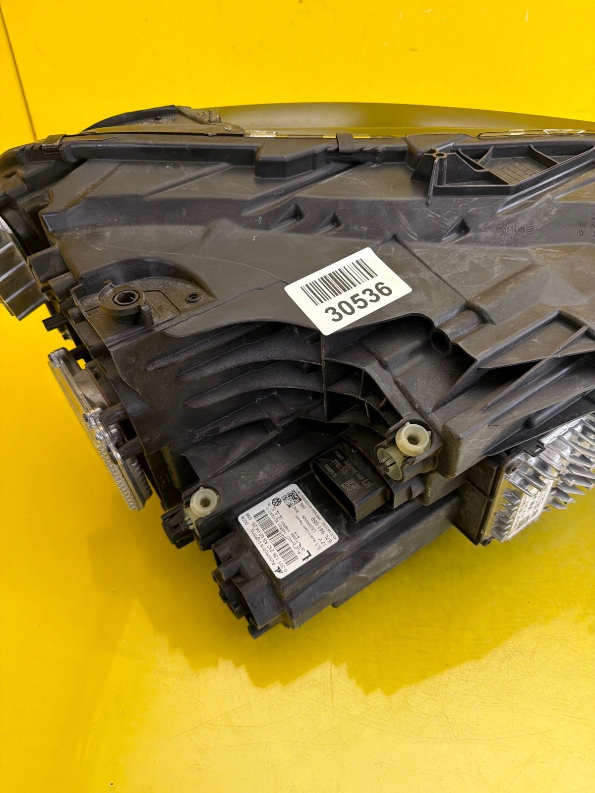 Far VW Tayron II 24- Full LED - Image 2