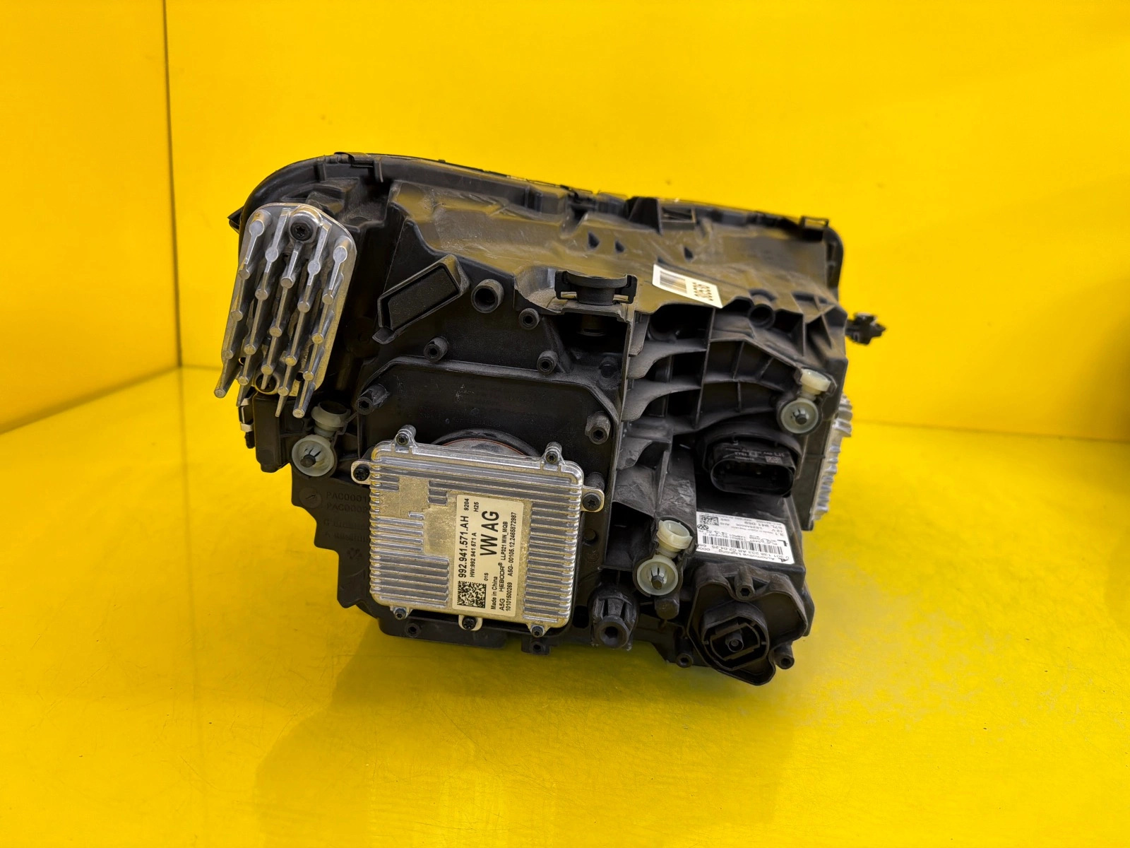 Far VW Tayron II 24- Full LED - Image 3