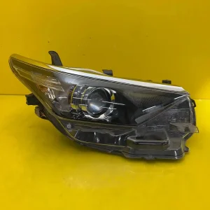 Far Dreapta Toyota Auris II 2 Lift