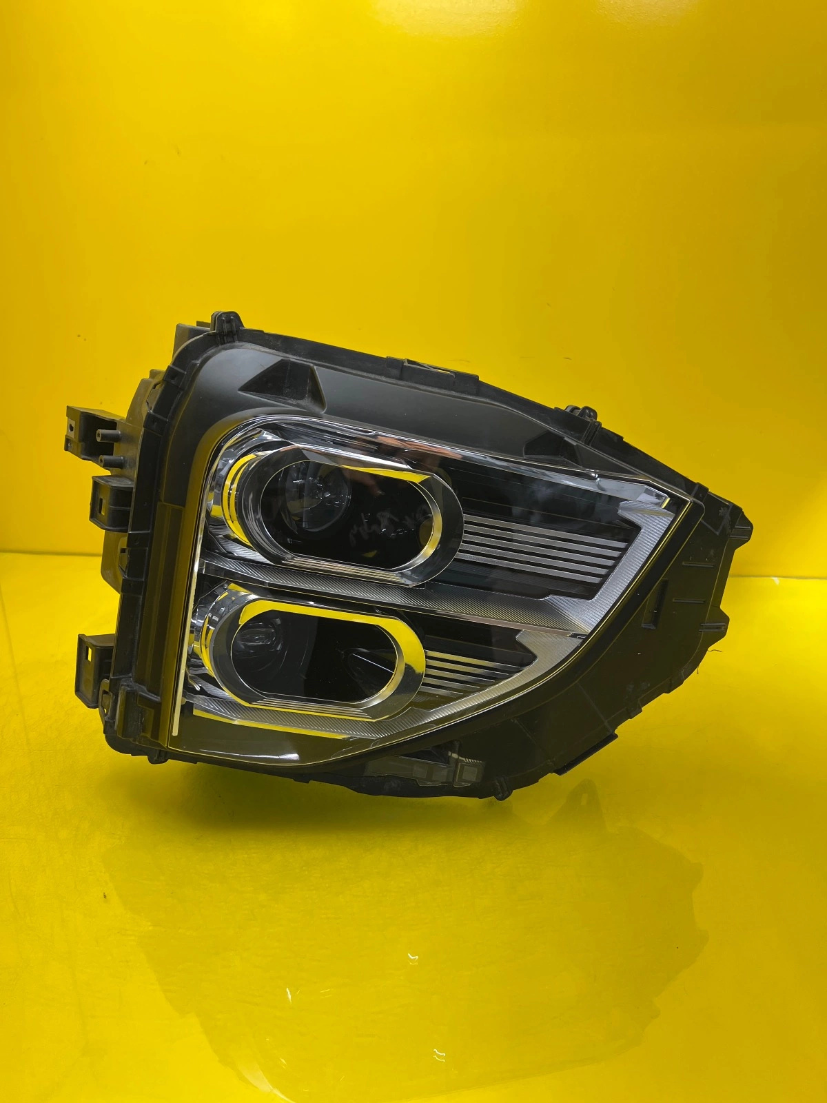 Far dreapta Full LED Facelift OEM 30590