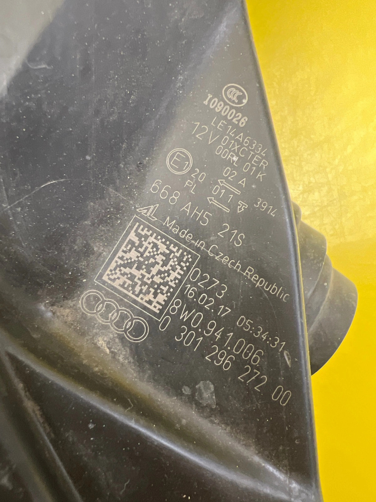 Far dreapta Xenon 2015-2019 OEM 30601 - Image 2