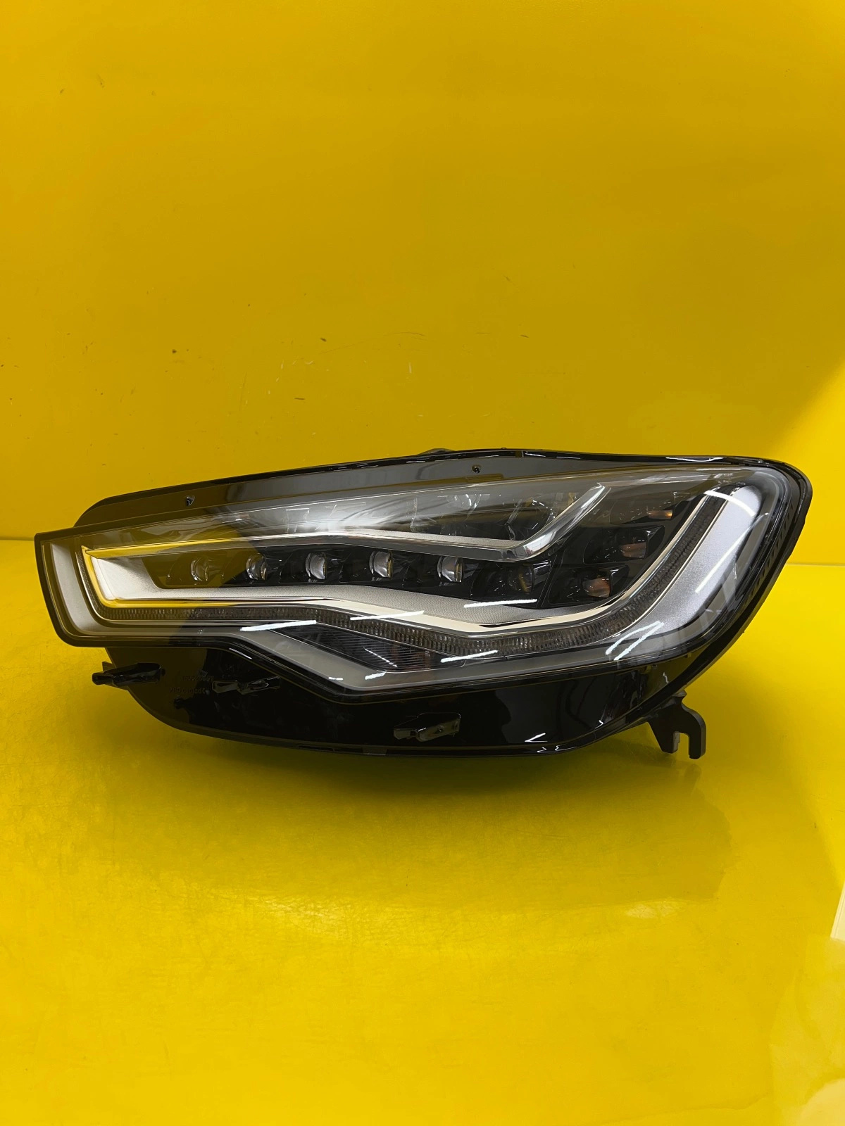 Far stânga Full LED OEM 30631