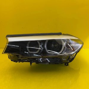 Far stânga Full LED BMW Seria 5 G30 OEM 8499111-03