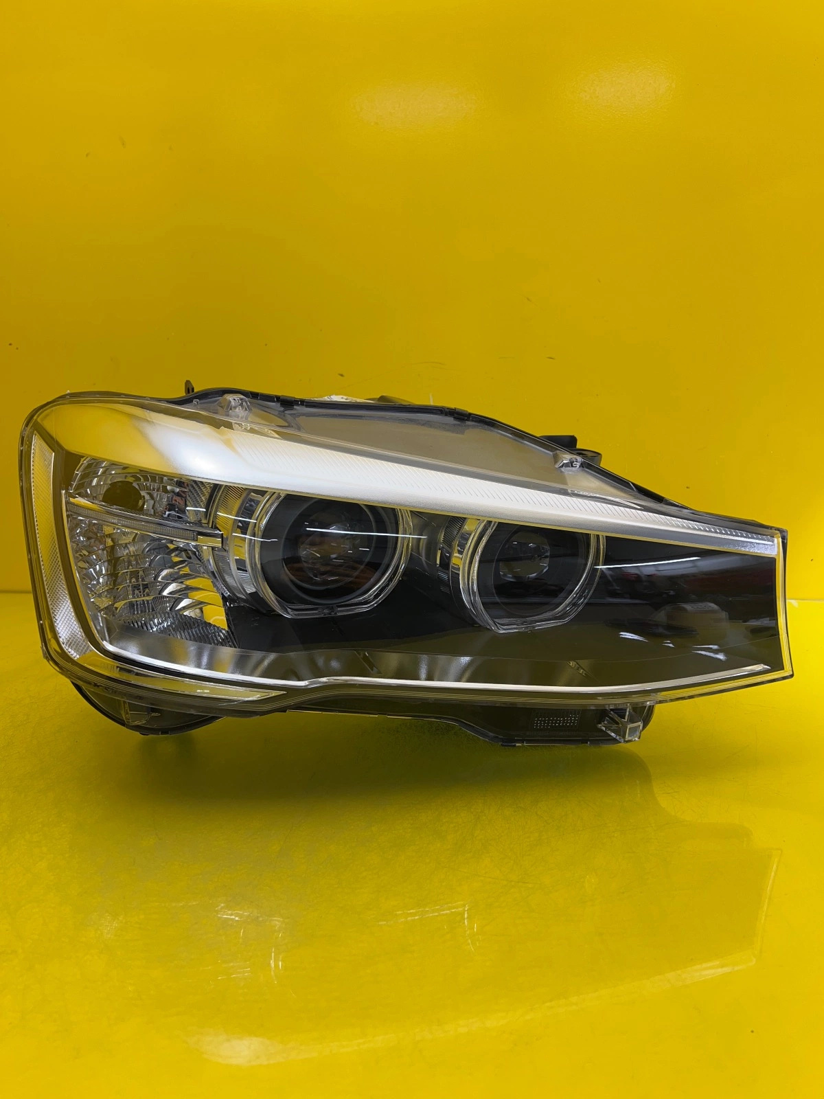 Far dreapta Bi-Xenon BMW X3 F25 OEM 7400018-06