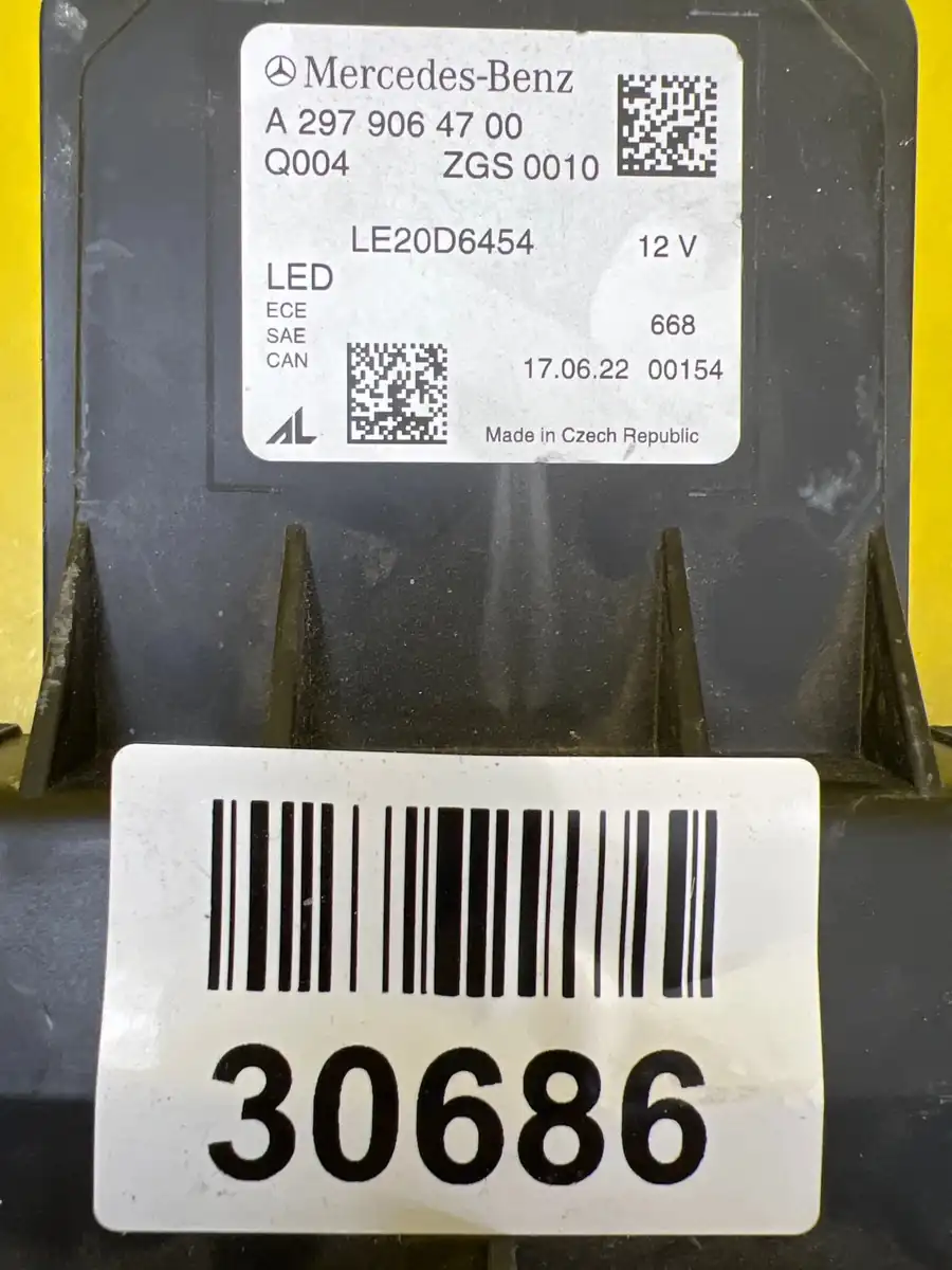 Far Mercedes Eqs W297 Blenda Przod LED
