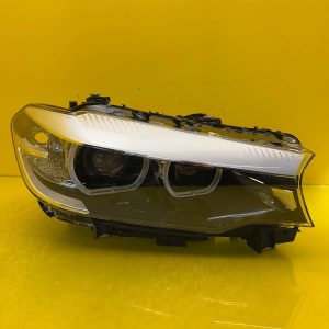 Far dreapta Full LED BMW Seria 5 G30 OEM 8492836-01