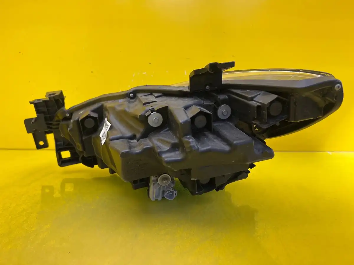 Far Dreapta Mazda 6 Gj Lift 15 Full LED