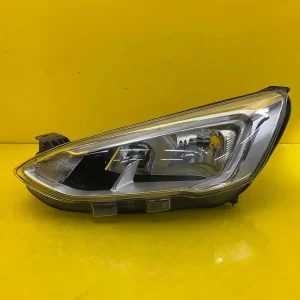 Far Stanga Ford Focus MK4 LED
