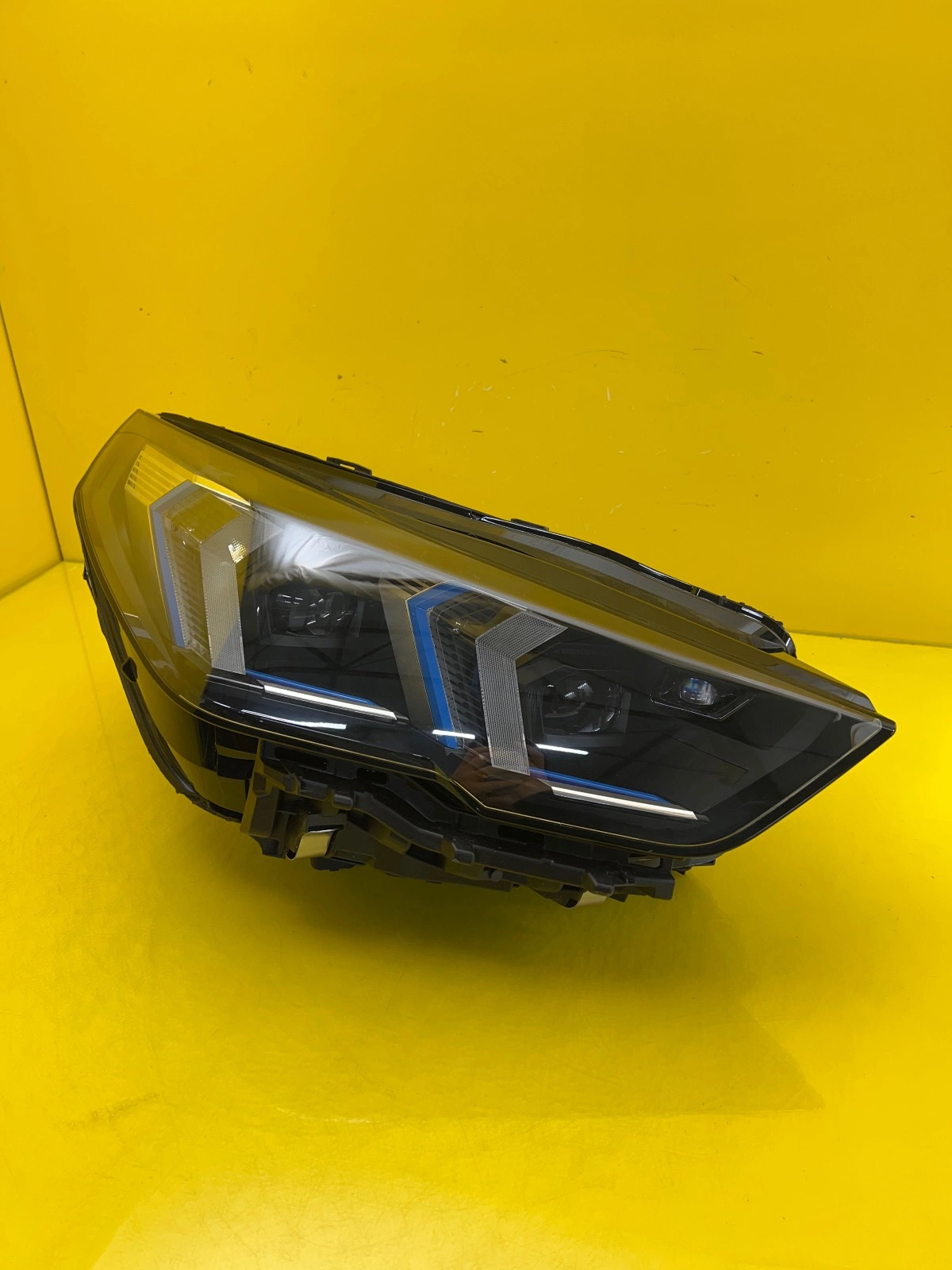 Far dreapta Full LED BMW X2 U10 OEM 5A77EB8-04