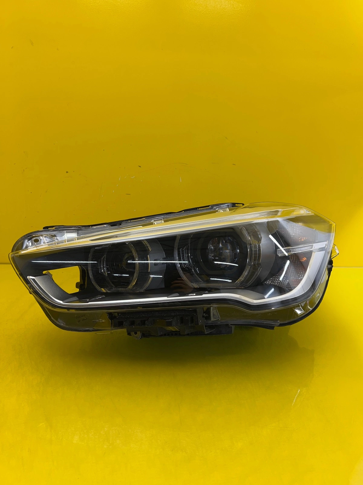 Far stânga Full LED BMW X1 F48 2015-2019 OEM 7472219-02