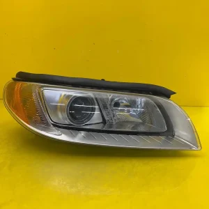 Far Dreapta Volvo Xc70 V70 S80 Xenon
