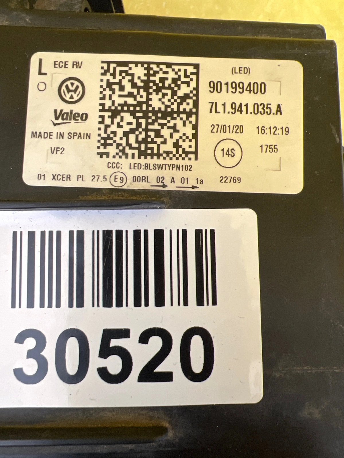 Far stânga Full LED Facelift OEM 30520 - Image 2