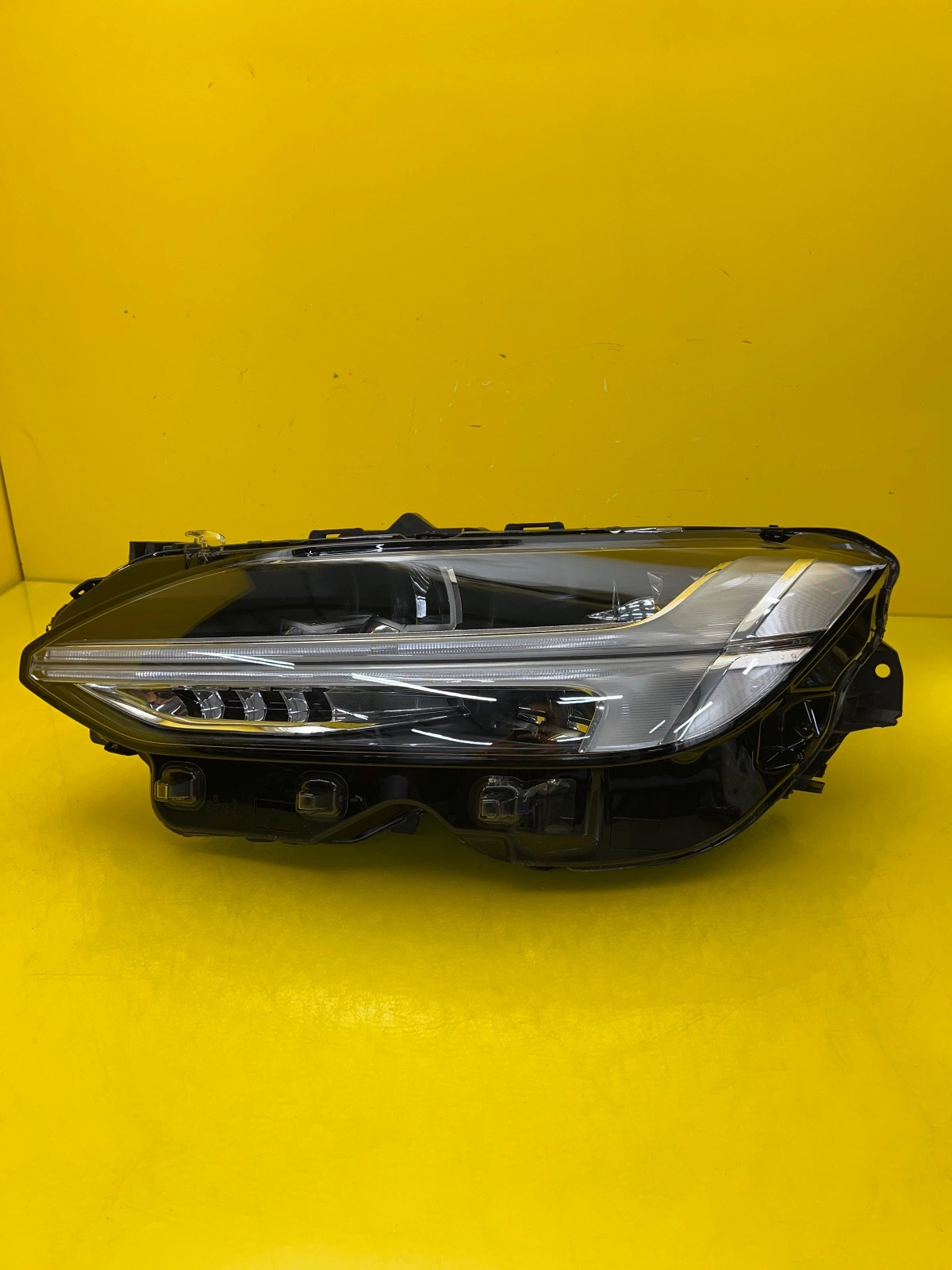 Far stânga LED OEM 30793