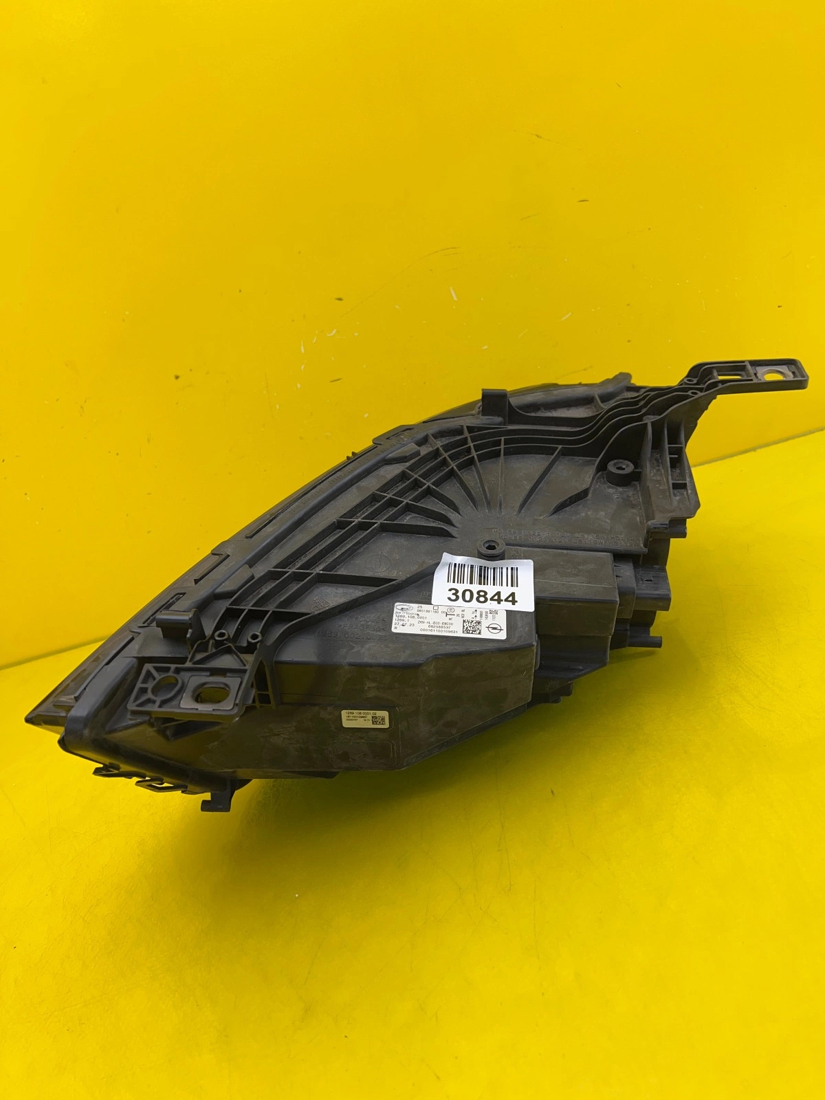 Far Opel Astra VI L 22- Full LED - Image 3