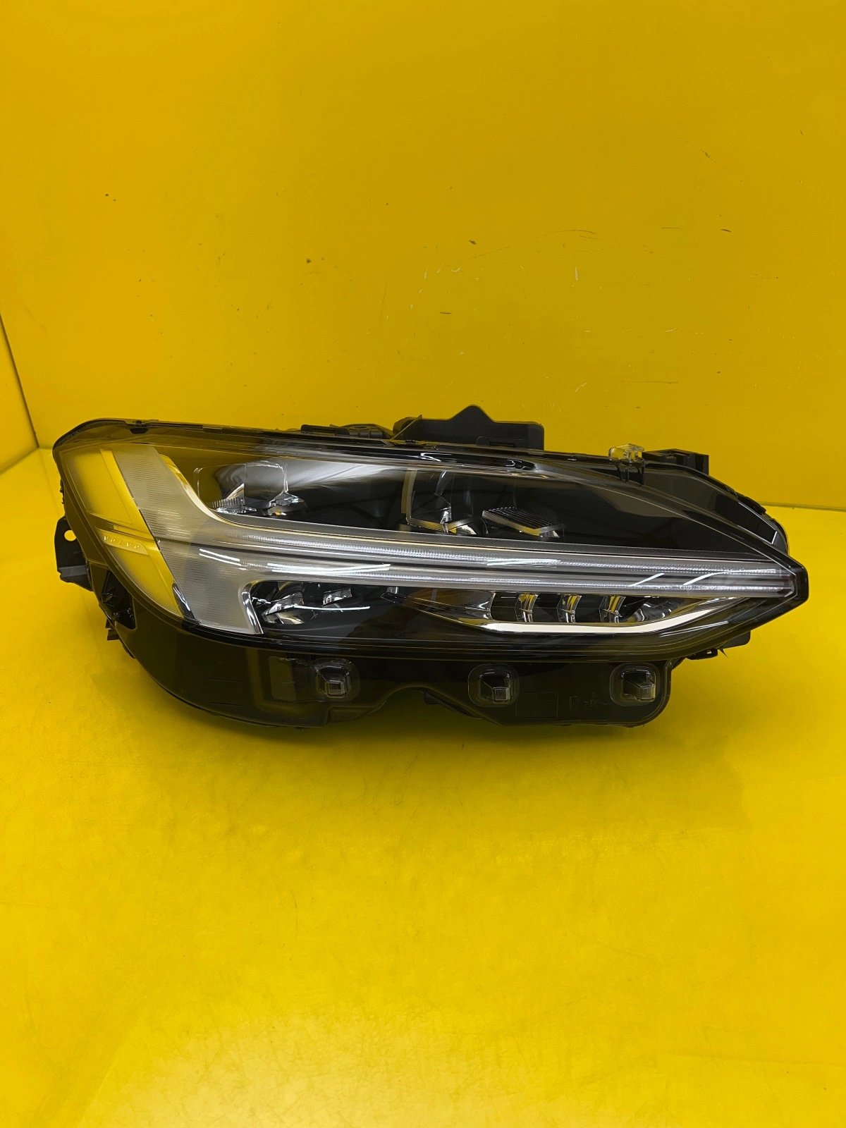 Far Dreapta Volvo Sv90 S90 V90 Mid LED